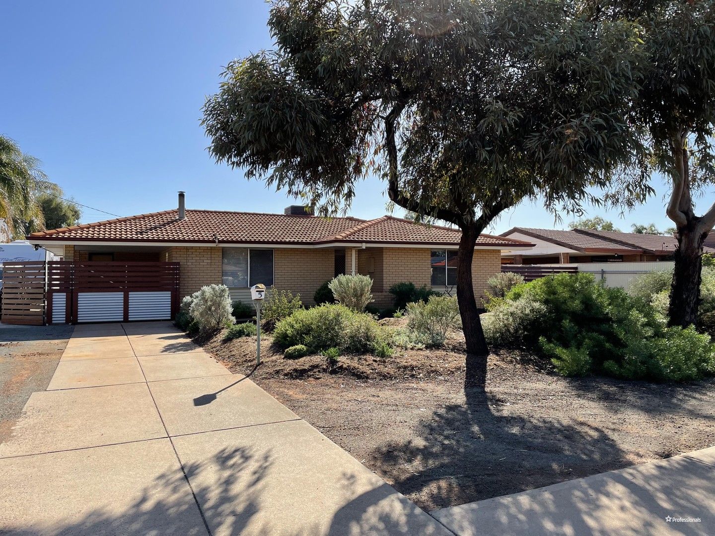 3 bedrooms House in 5 Beston Street SOUTH KALGOORLIE WA, 6430