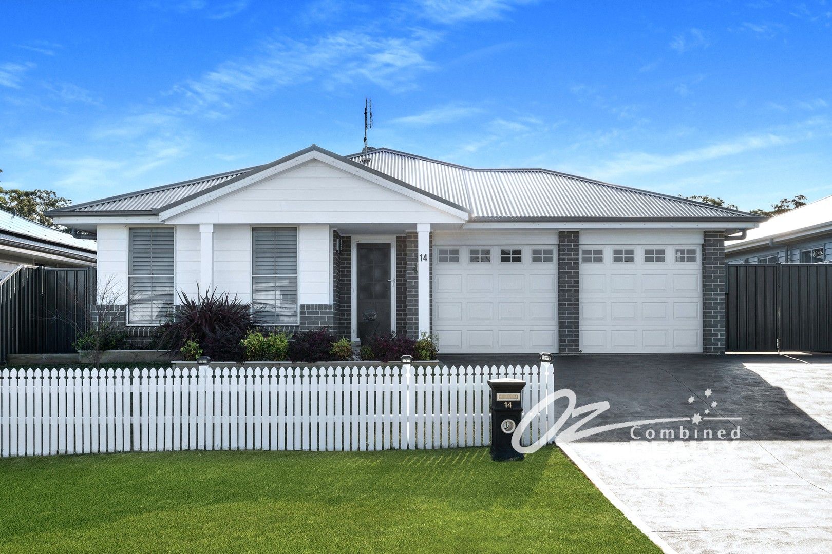 14 Bexhill Avenue, Sussex Inlet NSW 2540, Image 0