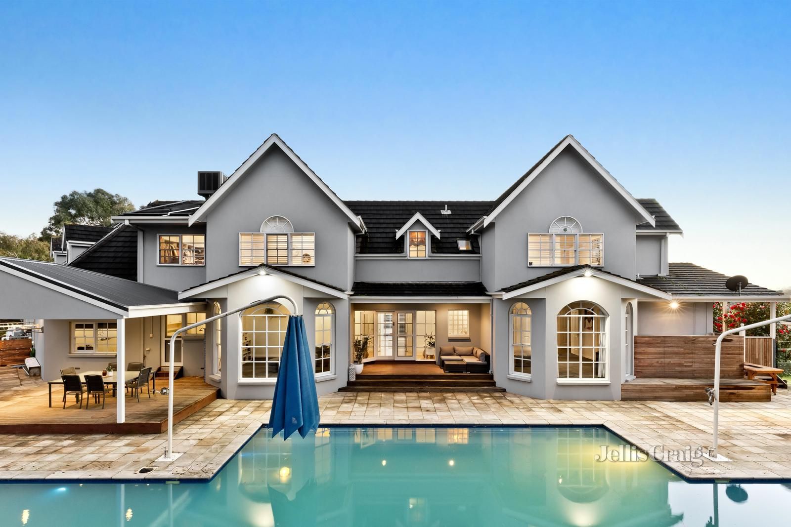 115 North Oatlands Road, Yarrambat Property History & Address