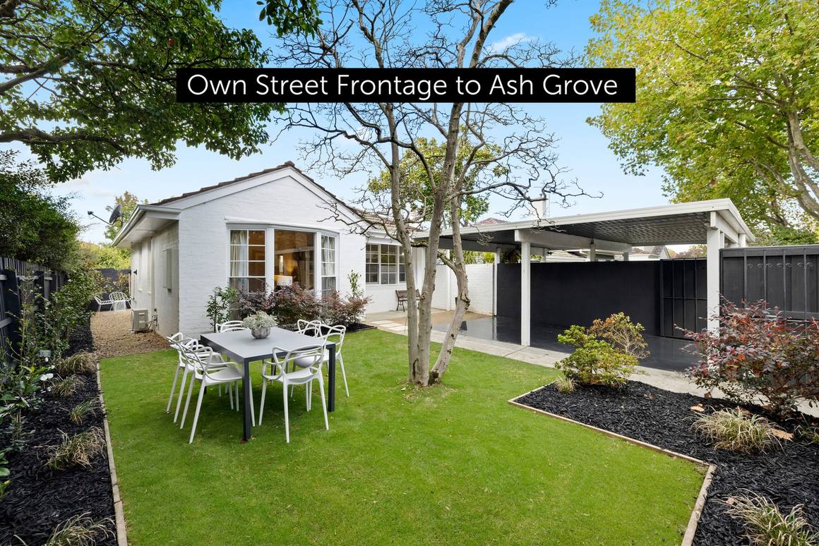 Picture of 1/243 Waverley Road, MALVERN EAST VIC 3145