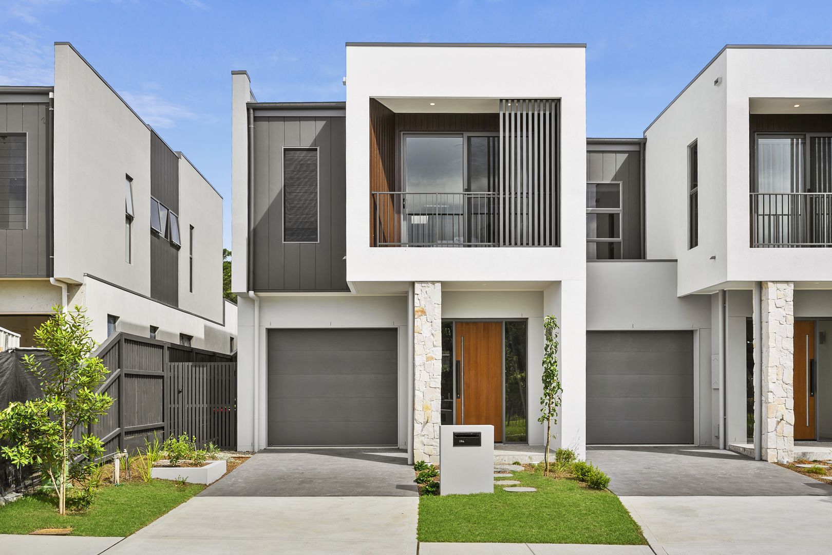 3 bedrooms Townhouse in 27F Dove Lane WARRIEWOOD NSW, 2102