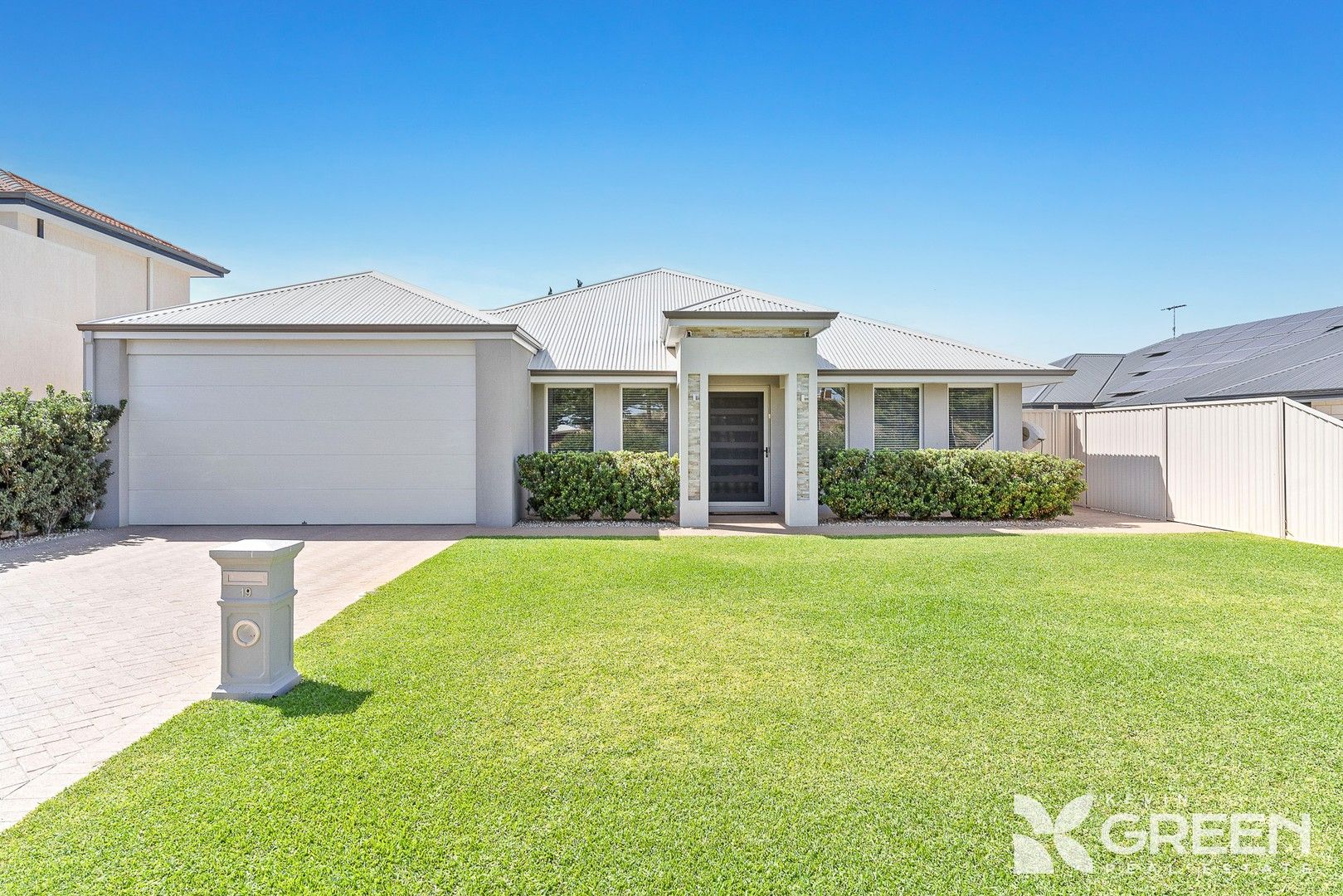 19 Frigate Way, Wannanup WA 6210, Image 0