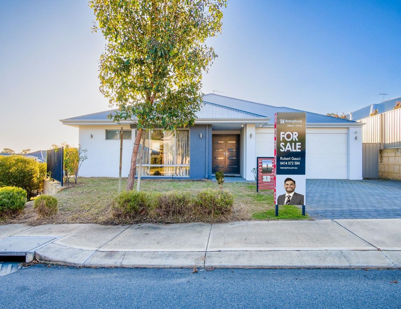 4 bedrooms House in 8 Corbridge Avenue WELLARD WA, 6170