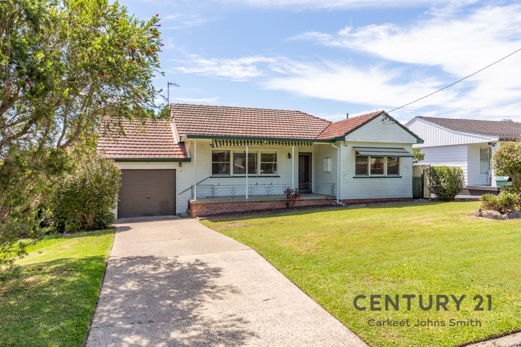 105 Springfield Avenue Kotara Nsw 2289 House For Rent 550 Domain