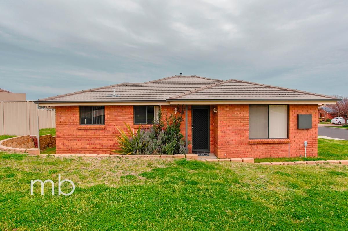 7 Stewart Close, Orange NSW 2800, Image 0