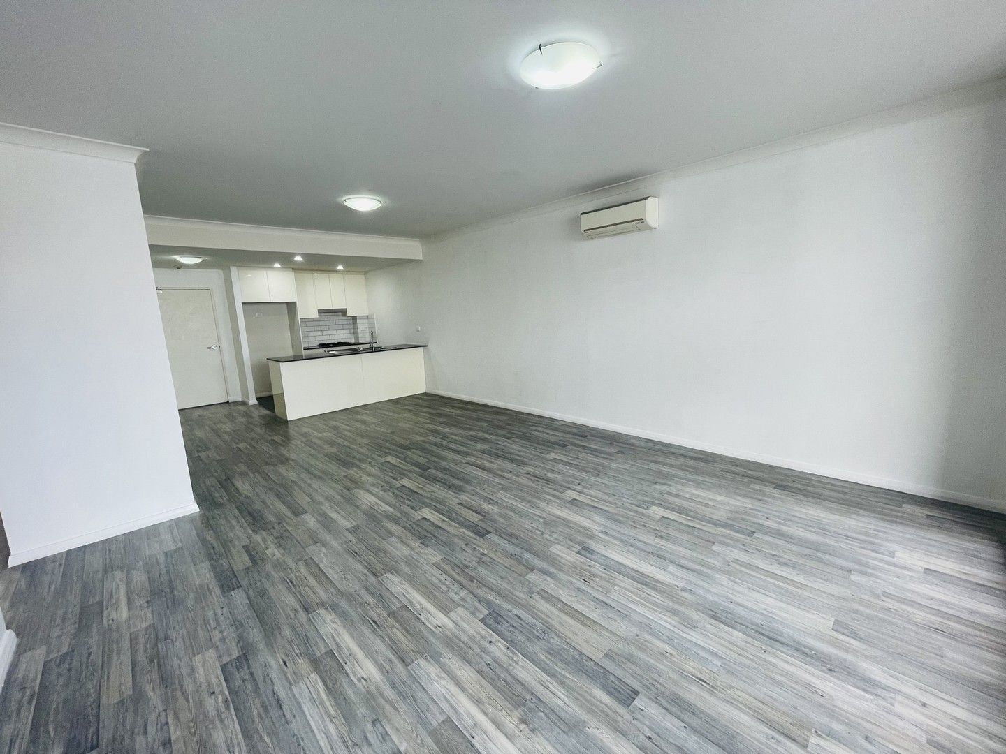 2 bedrooms Apartment / Unit / Flat in 15/29-31 Goulburn Street LIVERPOOL NSW, 2170