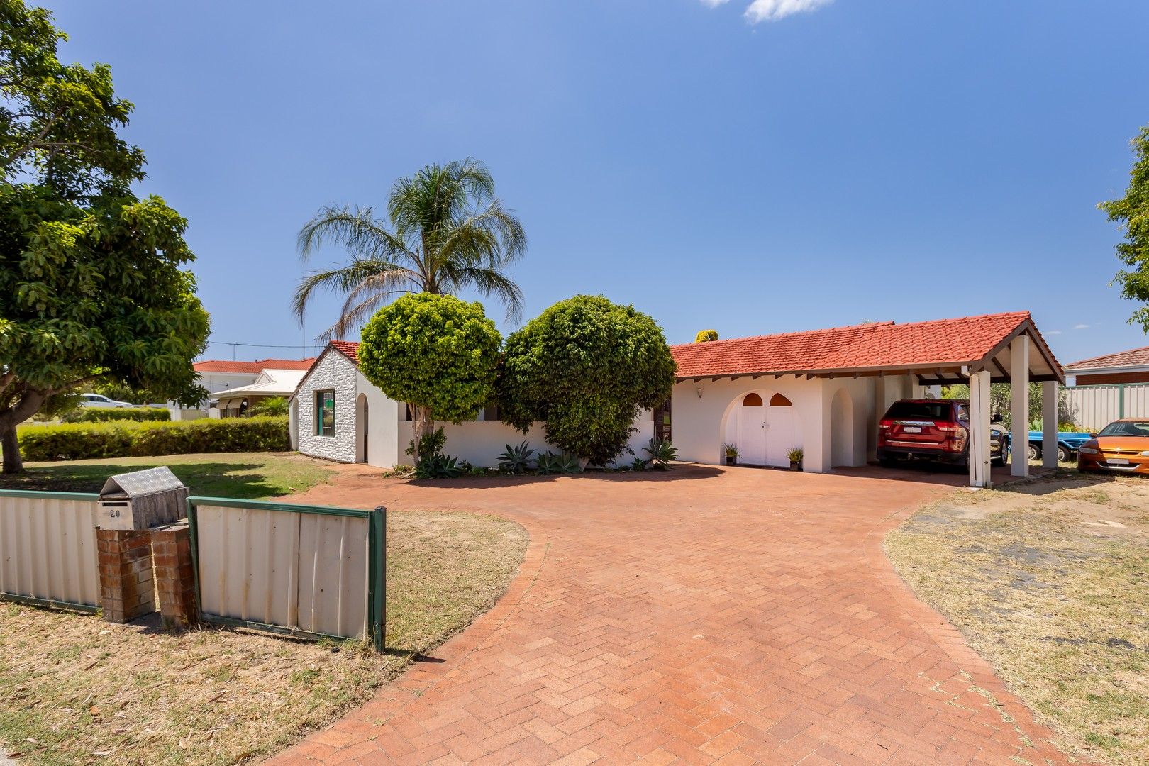 3 bedrooms House in 20 Clarke Street SOUTH BUNBURY WA, 6230