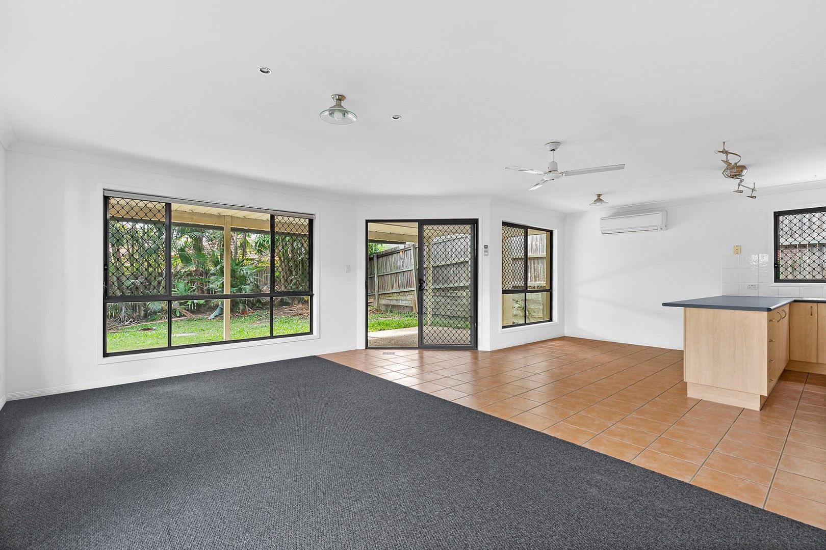 3 bedrooms House in 11 Crediton Place FOREST LAKE QLD, 4078