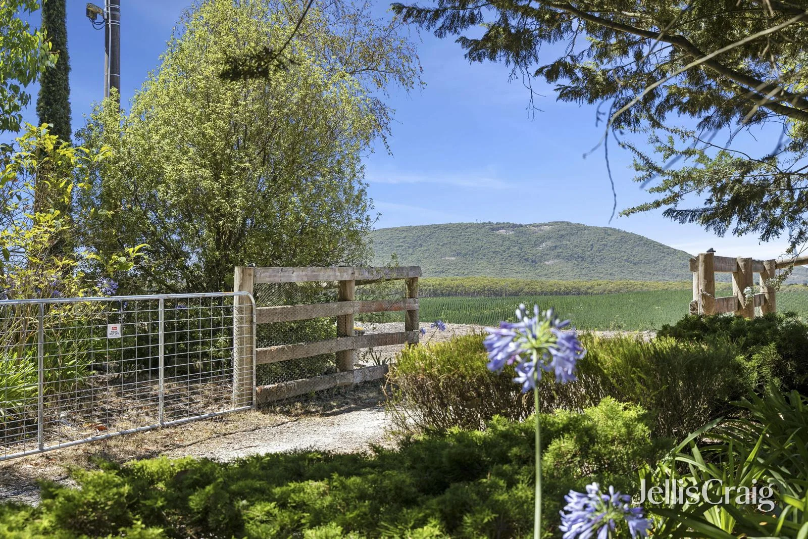 74 Kellett Road, Woodend VIC 3442