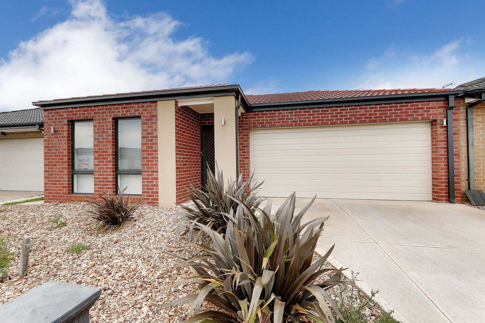 34 Kyogle Avenue, Point Cook VIC 3030 House For Rent 540 Domain