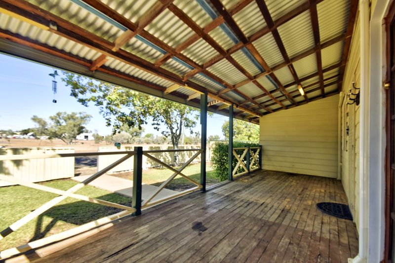 167 Emu Street, Longreach QLD 4730, Image 2