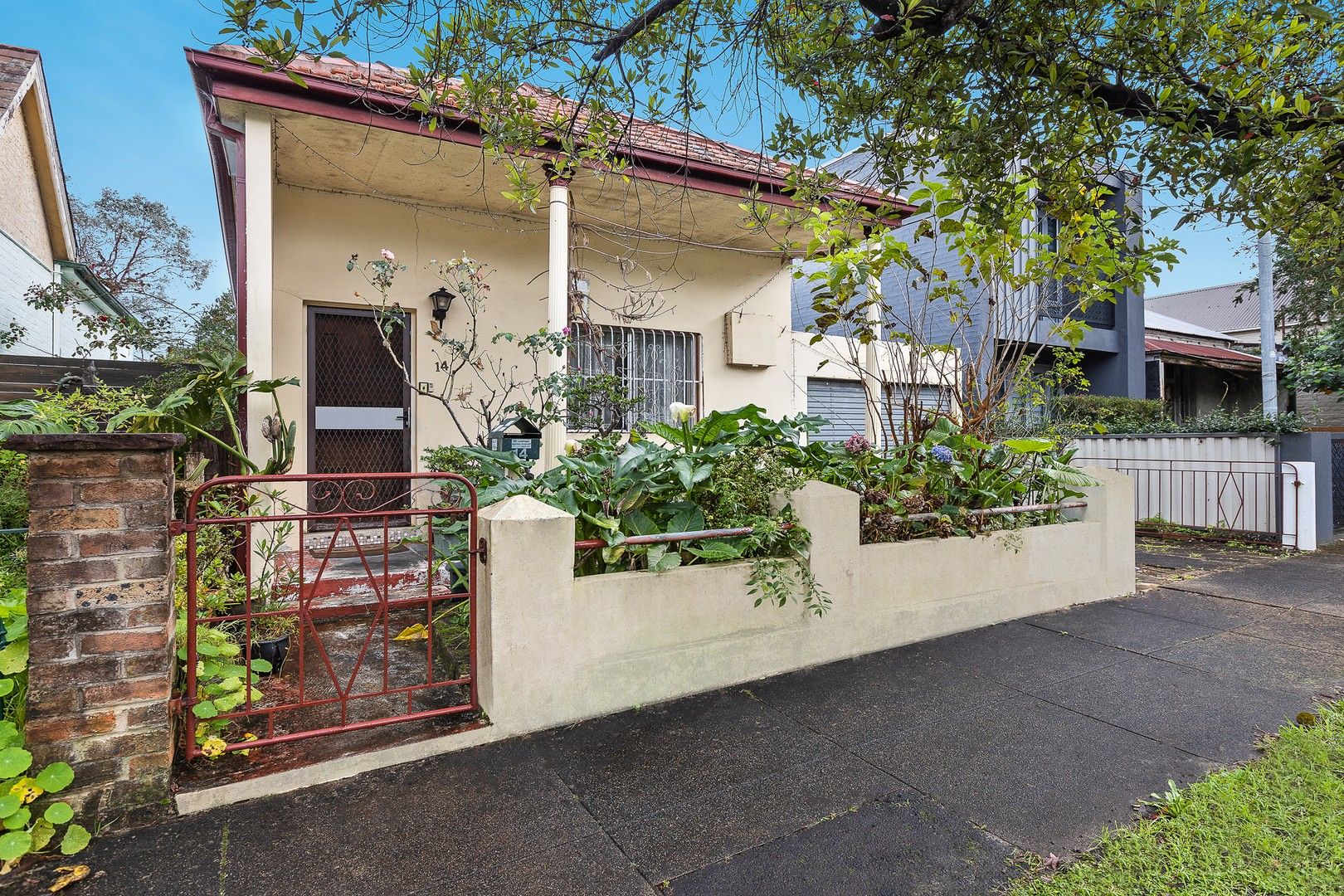 2 bedrooms House in 14 Bishop Street PETERSHAM NSW, 2049