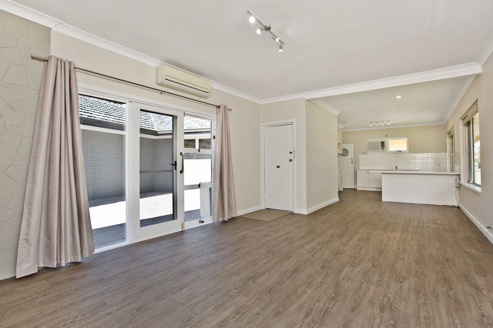 4 Success Crescent, Salter Point WA 6152 - House For Rent - $850 | Domain