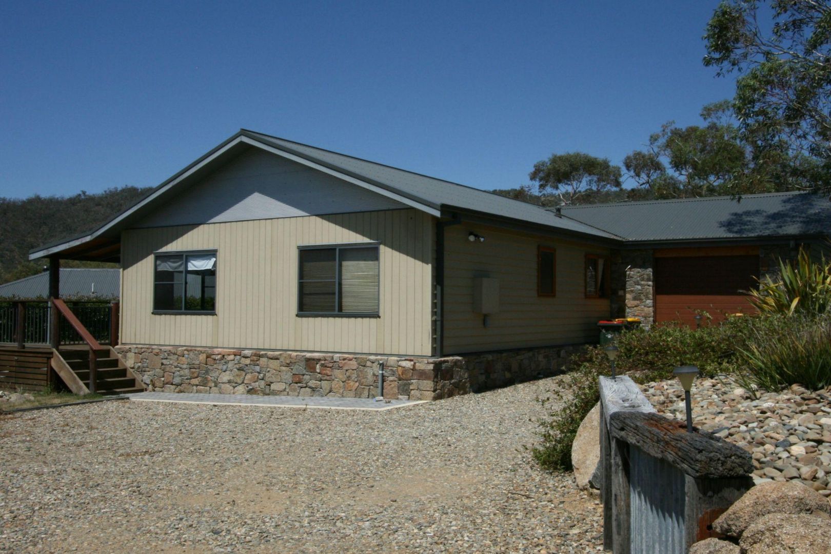 4 Lakeview Terrace, East Jindabyne NSW 2627