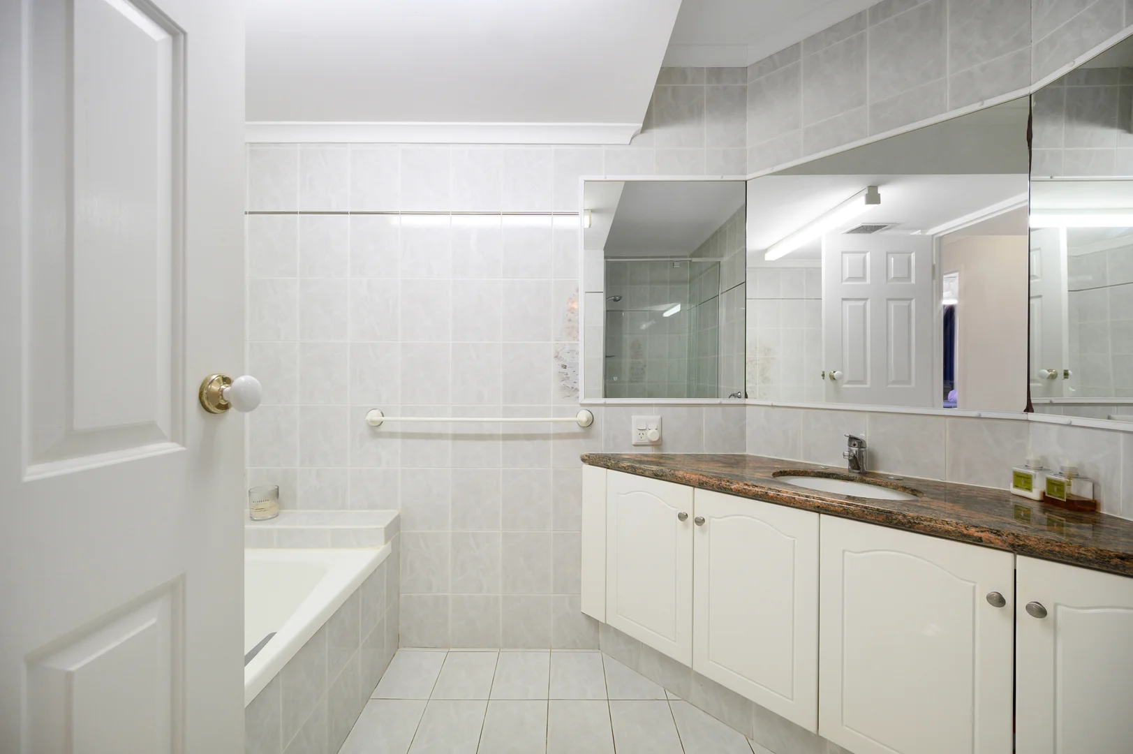 Additional image 17 of 11/12 Canal Avenue, Runaway Bay QLD 4216