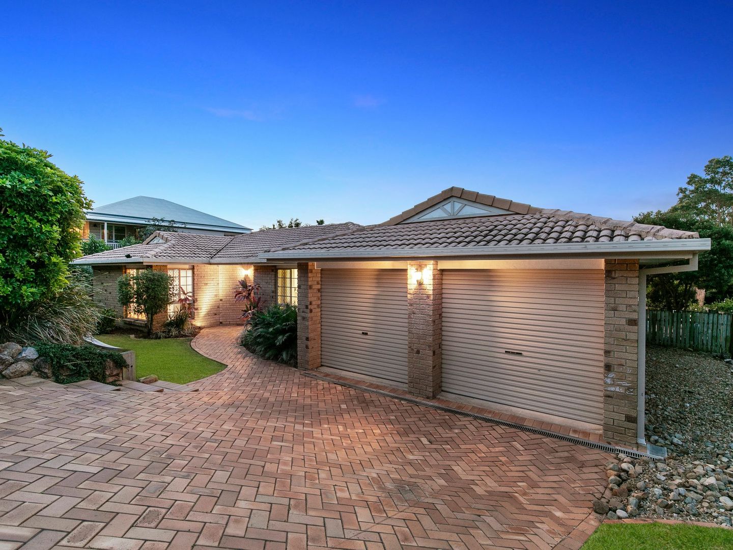 4 bedrooms House in 3 Arran Place BELMONT QLD, 4153
