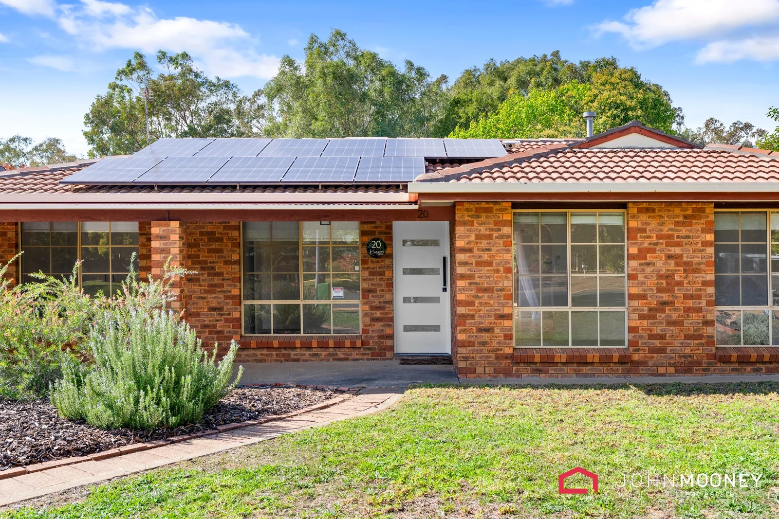 Additional image 2 of 20 Karoom Drive, Glenfield Park NSW 2650