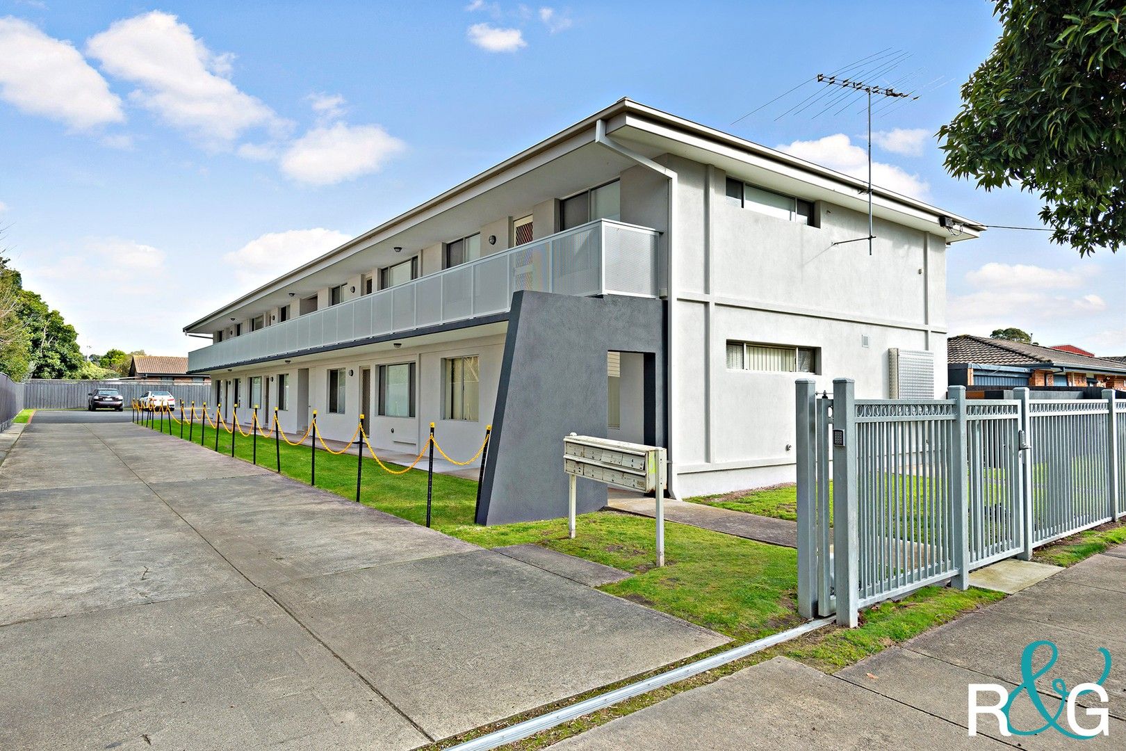 2 bedrooms Apartment / Unit / Flat in 2/66 King Street HASTINGS VIC, 3915