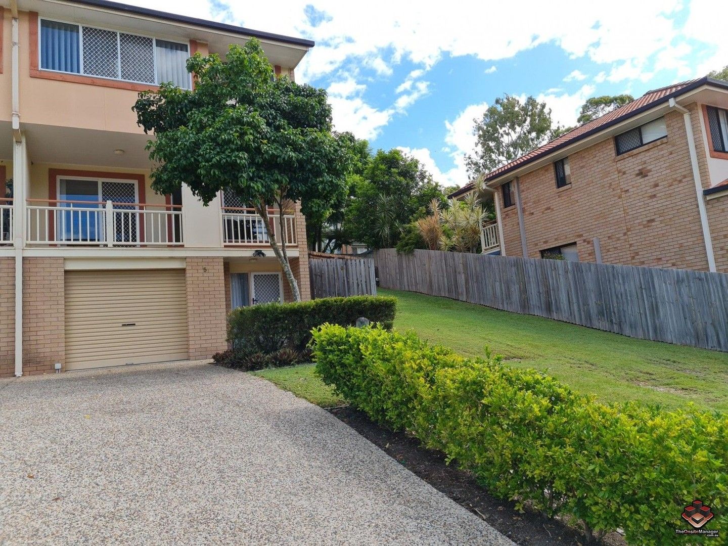 3 bedrooms Townhouse in ID:21089256/1180 Creek Road CARINA HEIGHTS QLD, 4152