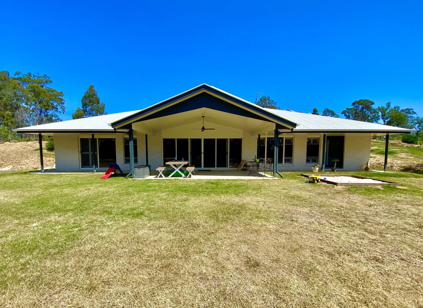 125 Peta Drive, Woodlands | Property History & Address Research | Domain