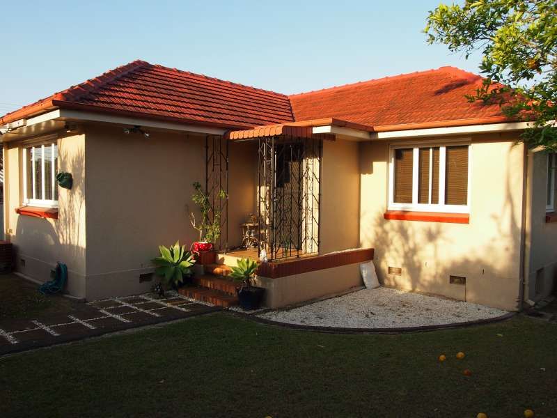 2 bedrooms House in 6 Lynton Street UPPER MOUNT GRAVATT QLD, 4122