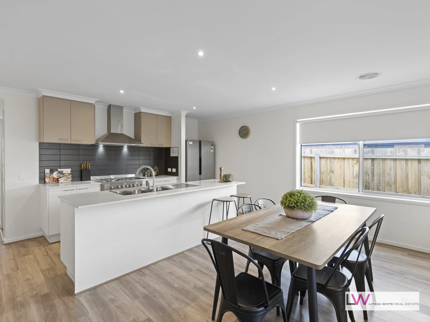 Additional image 4 of 2 Devenish Wy, St Leonards VIC 3223