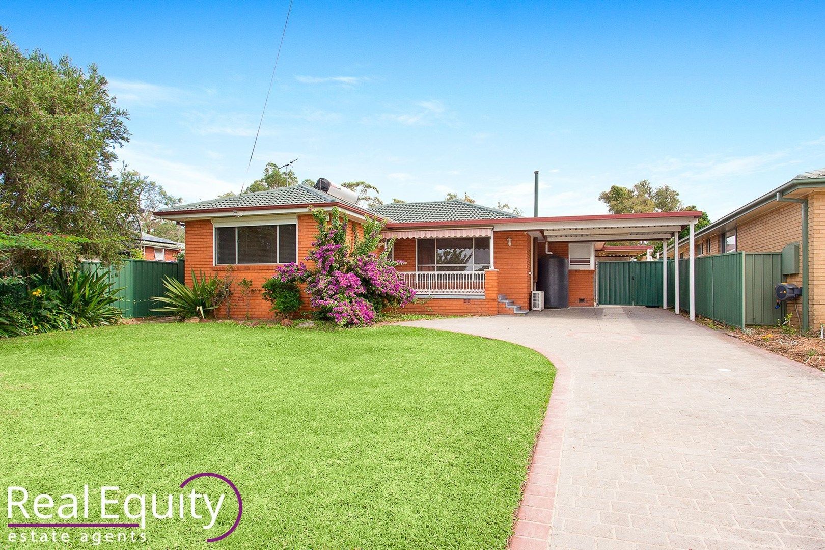 31 Harvey Street, Macquarie Fields NSW 2564, Image 0