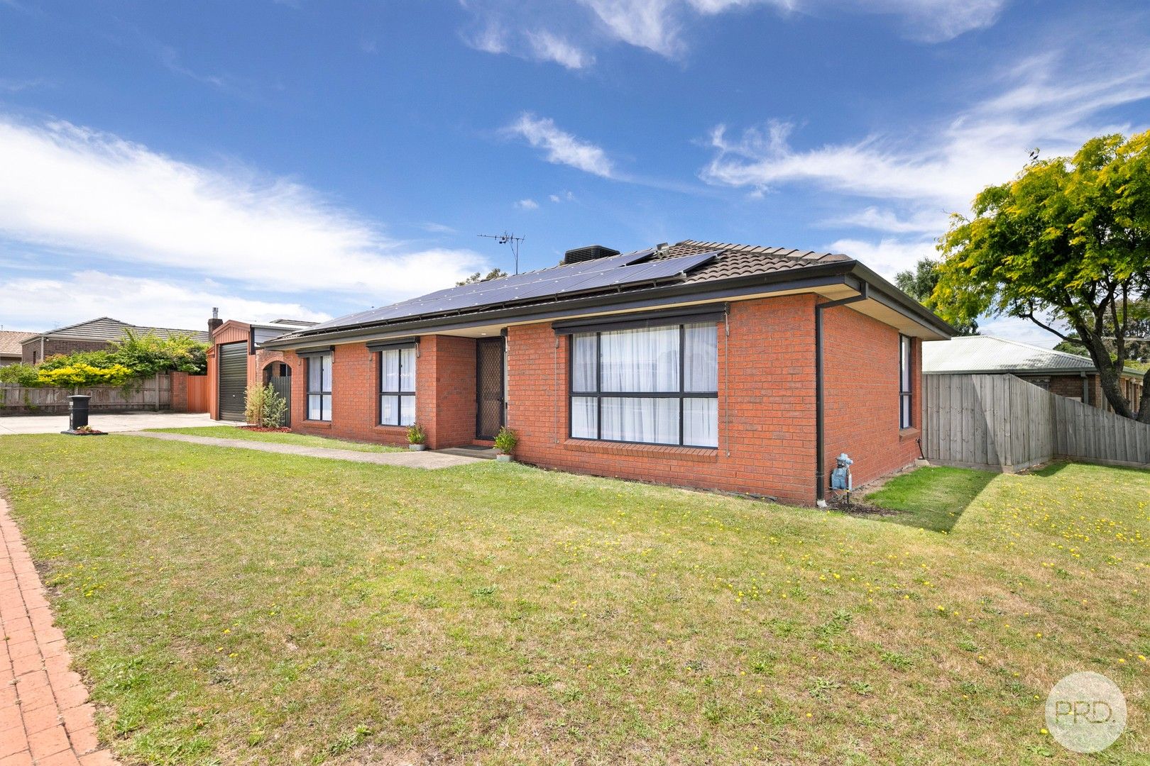 3 bedrooms House in 4 Omeo Drive ALFREDTON VIC, 3350