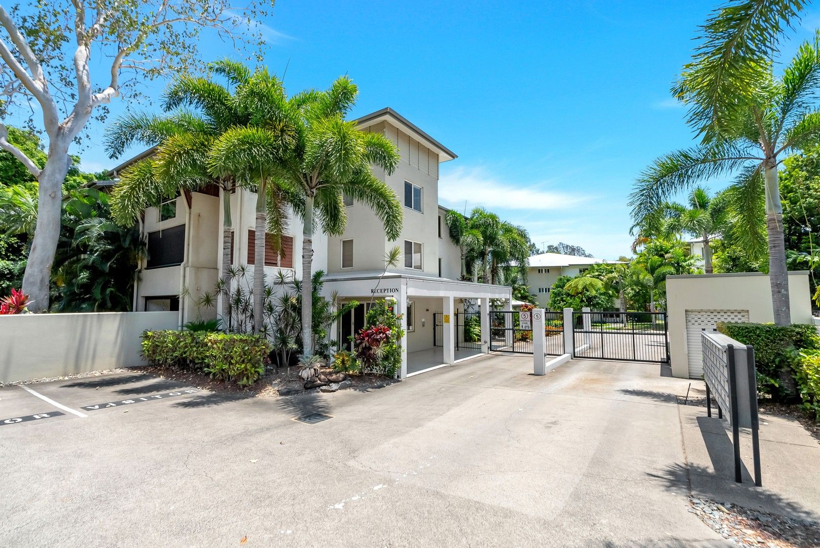 16/1804 Captain Cook Highway, Clifton Beach QLD 4879, Image 0
