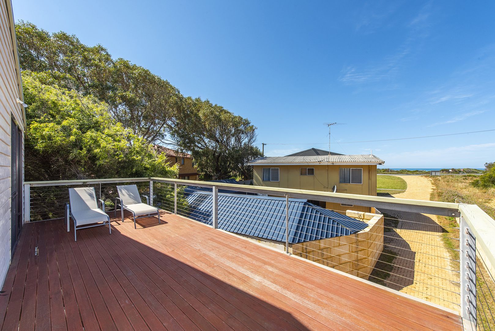 25B Gordon Street, Guilderton WA 6041, Image 2