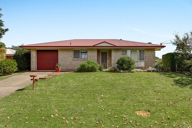 Picture of 27 Traminer Drive, WILSONTON HEIGHTS QLD 4350