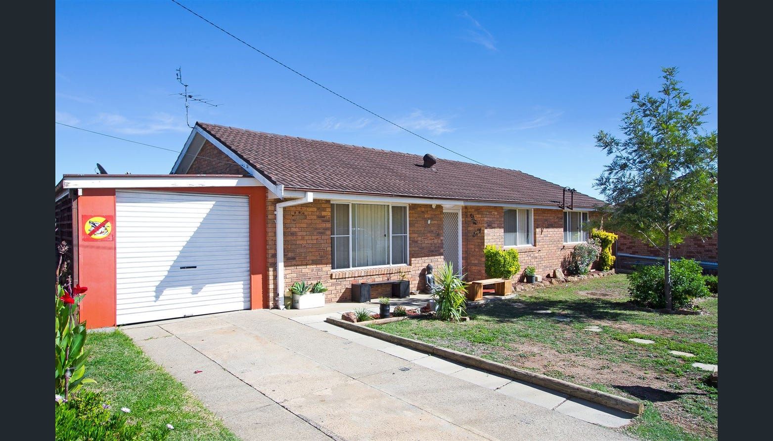 3 bedrooms House in 67 Warral Road TAMWORTH NSW, 2340