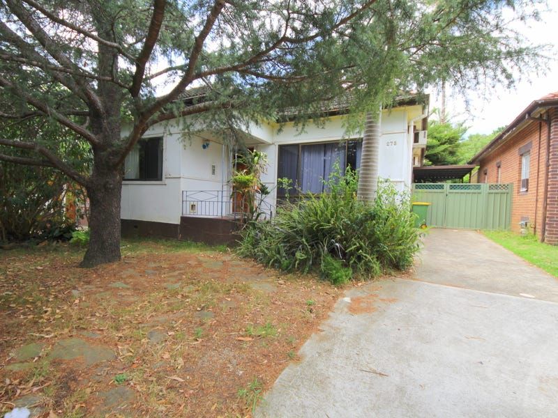 3 bedrooms House in 273 Cooper Road YAGOONA NSW, 2199