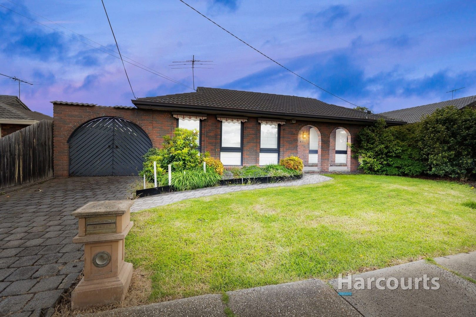 3 bedrooms House in 101 Phyllis Parade DEER PARK VIC, 3023