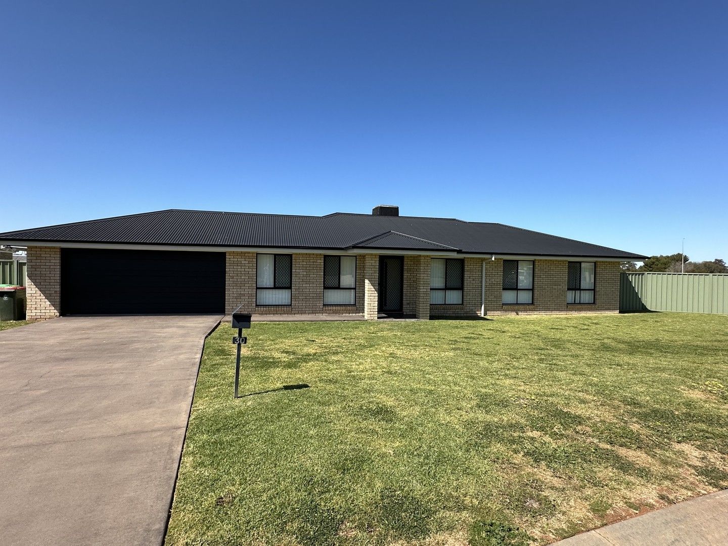 30 Warragrah Place, Parkes NSW 2870, Image 0