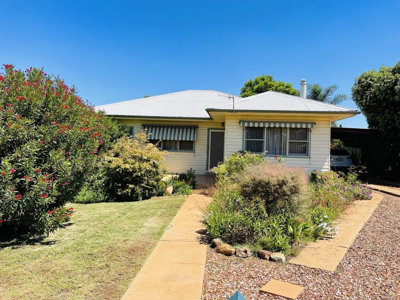 10 Bright Street, Condobolin NSW 2877, Image 0