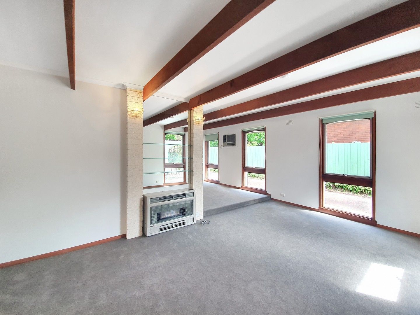 3 bedrooms House in 81 Torquay Road BELMONT VIC, 3216