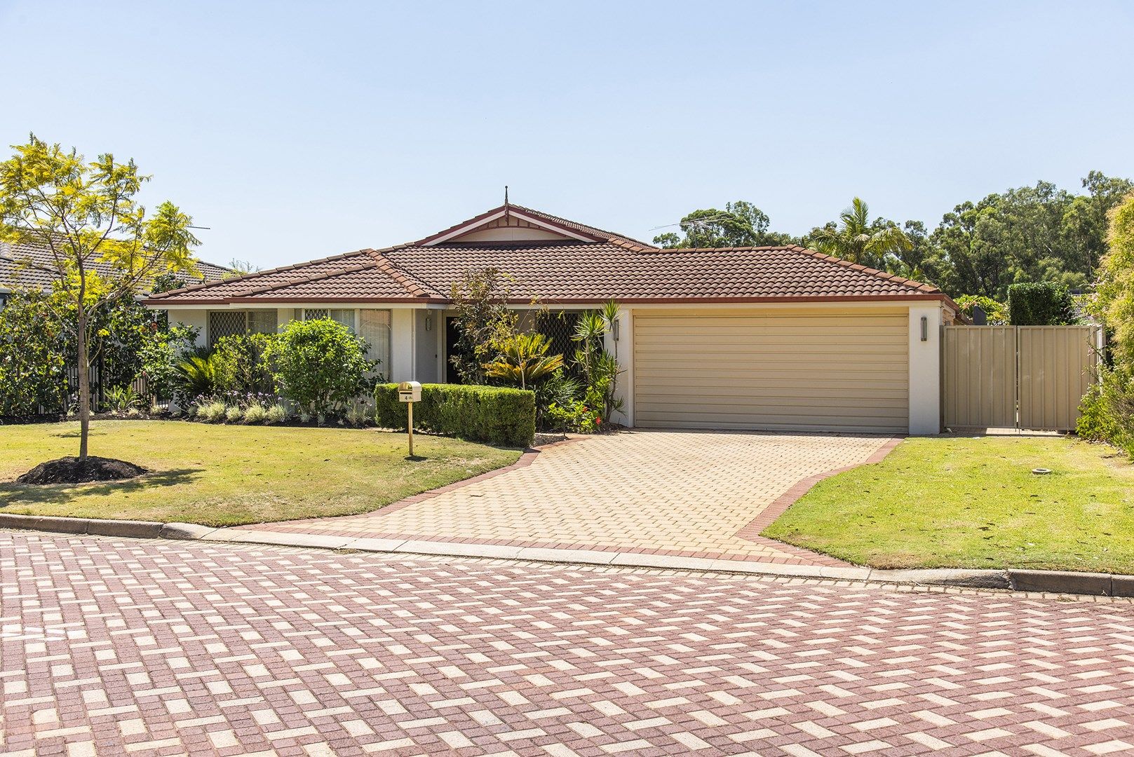 4 Sandringham Promenade, Canning Vale WA 6155, Image 0