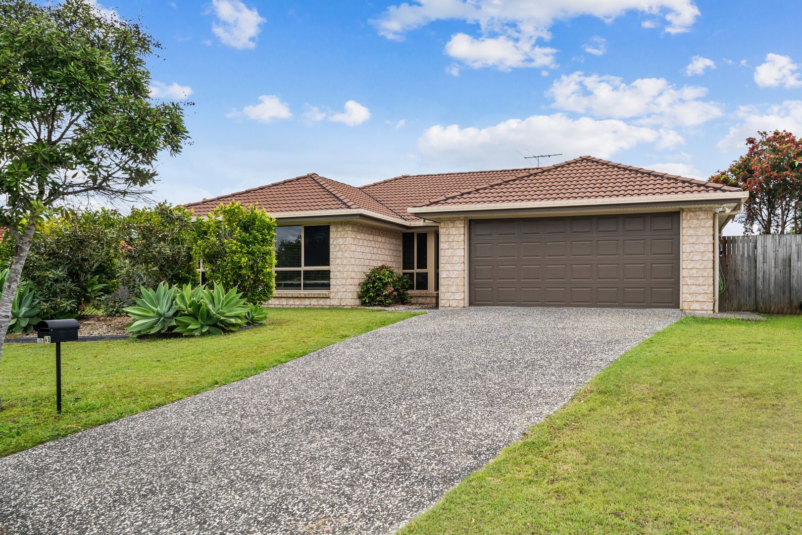 40 Burswood Close, Wulkuraka QLD 4305, Image 1