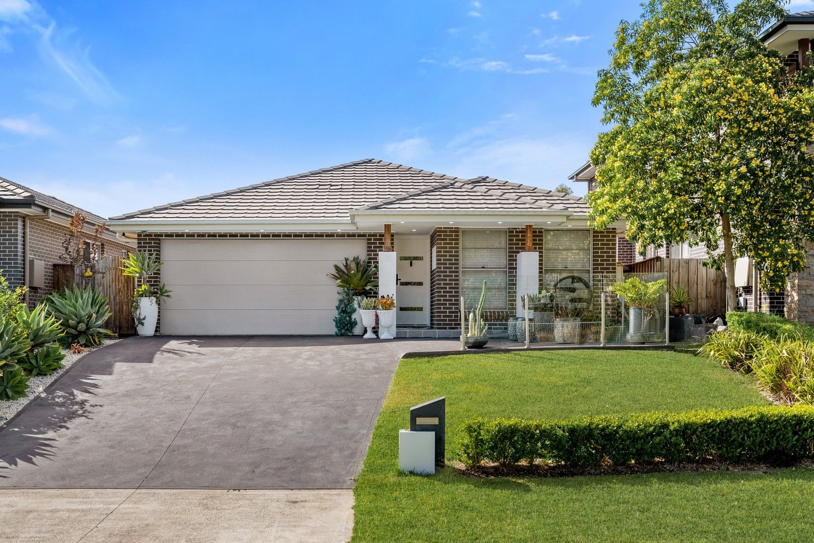 4 bedrooms House in 35 Cartwright Crescent BRADBURY NSW, 2560