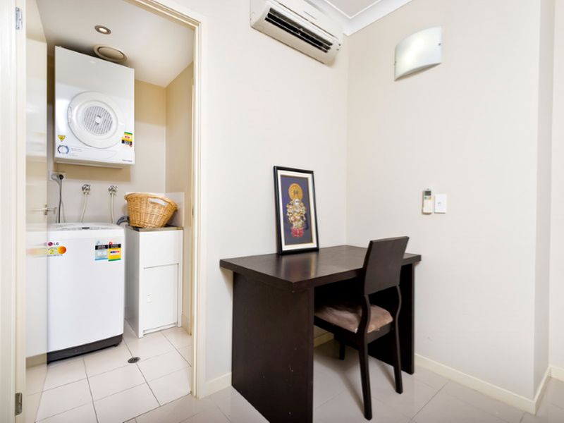 803/12-21 Gregory Street, Westcourt QLD 4870, Image 2