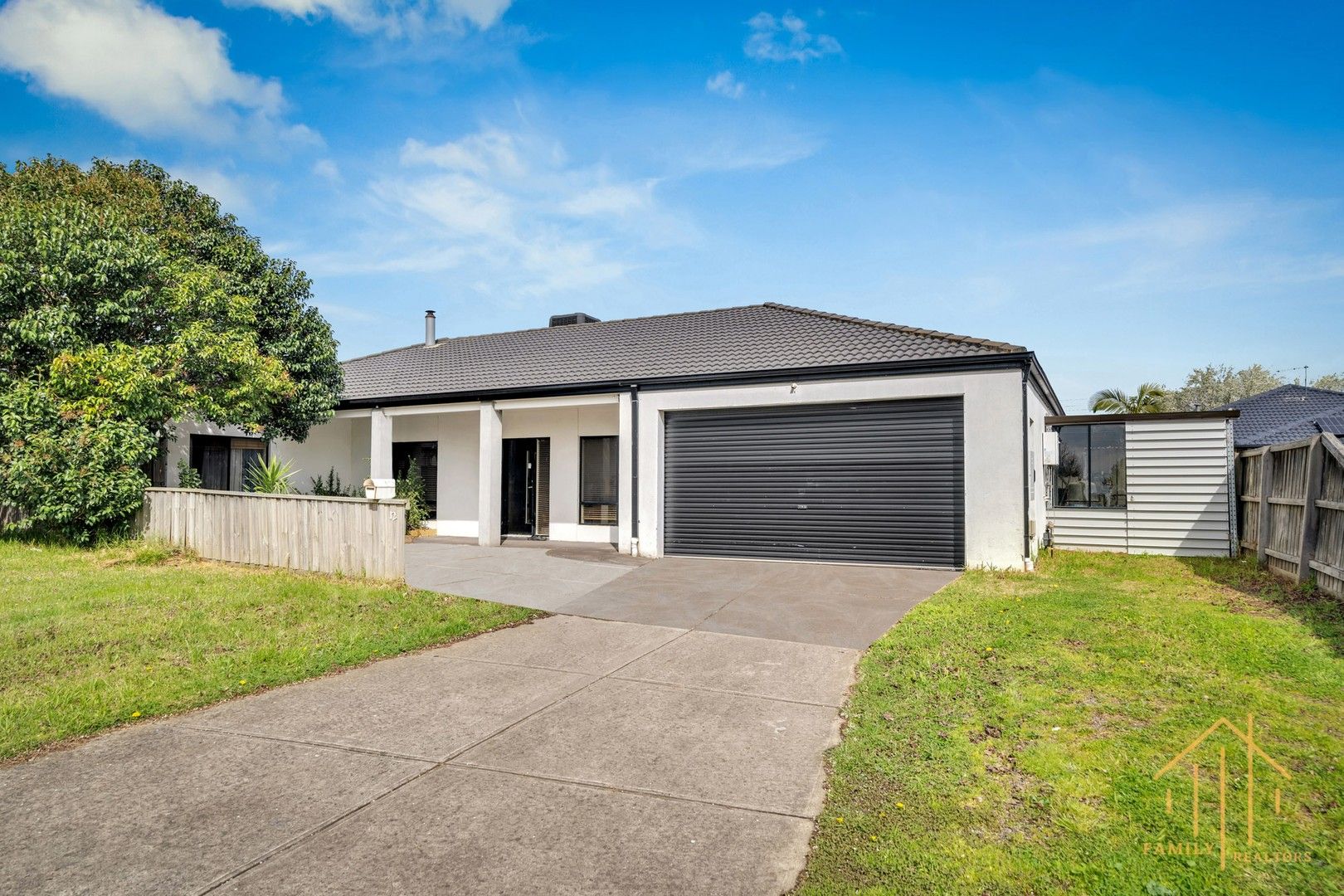 5 bedrooms House in 12 Glade Court CRANBOURNE VIC, 3977