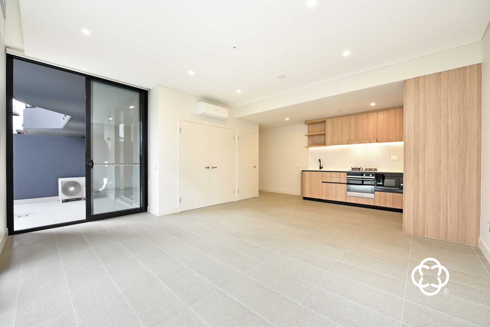 1 bedrooms Apartment / Unit / Flat in C423/6 Lapwing Street WENTWORTH POINT NSW, 2127