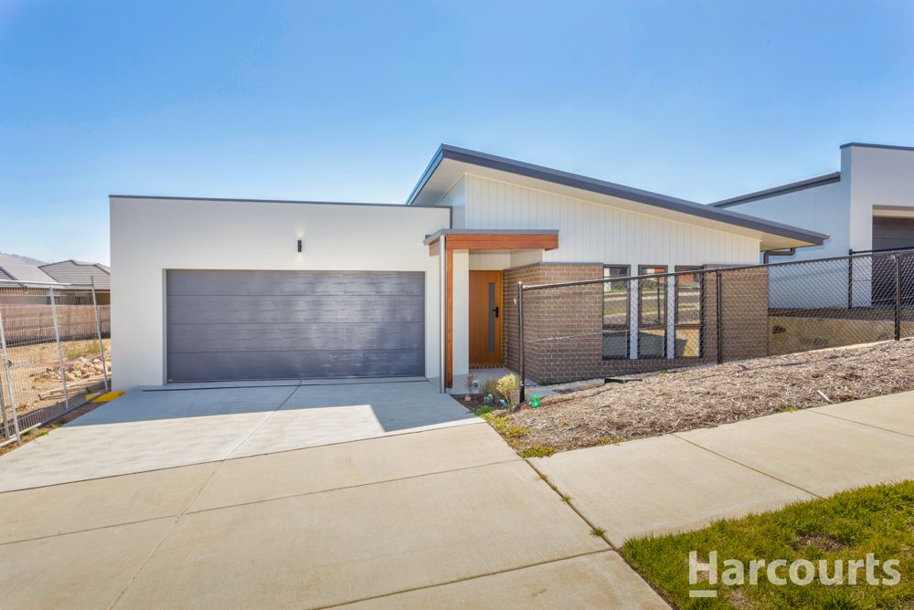 33 Ruby Hunter Rise, Moncrieff ACT 2914, Image 1
