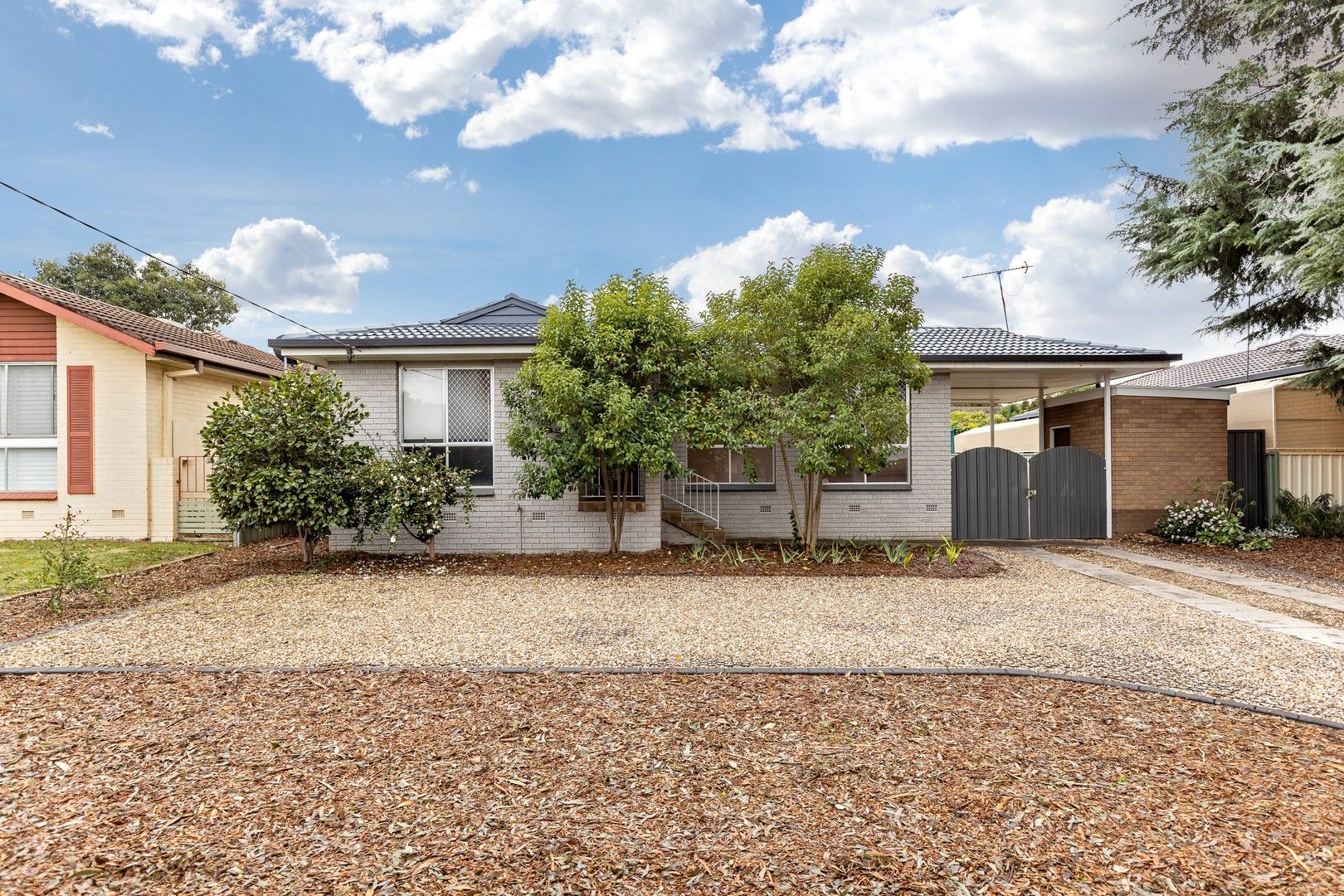 77 Fay Avenue, Kooringal NSW 2650, Image 0