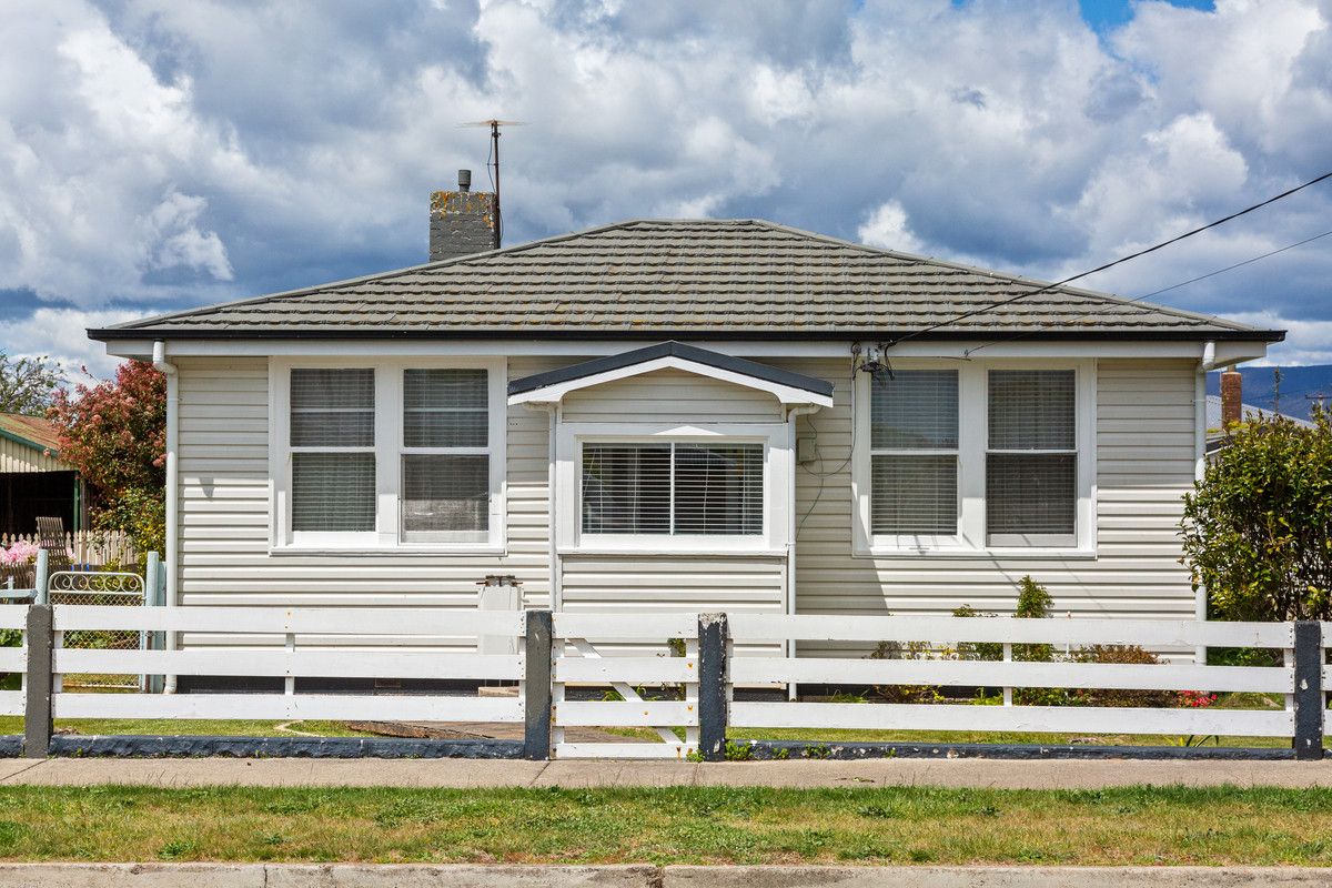 3 bedrooms House in 37 Ellenor Street SCOTTSDALE TAS, 7260