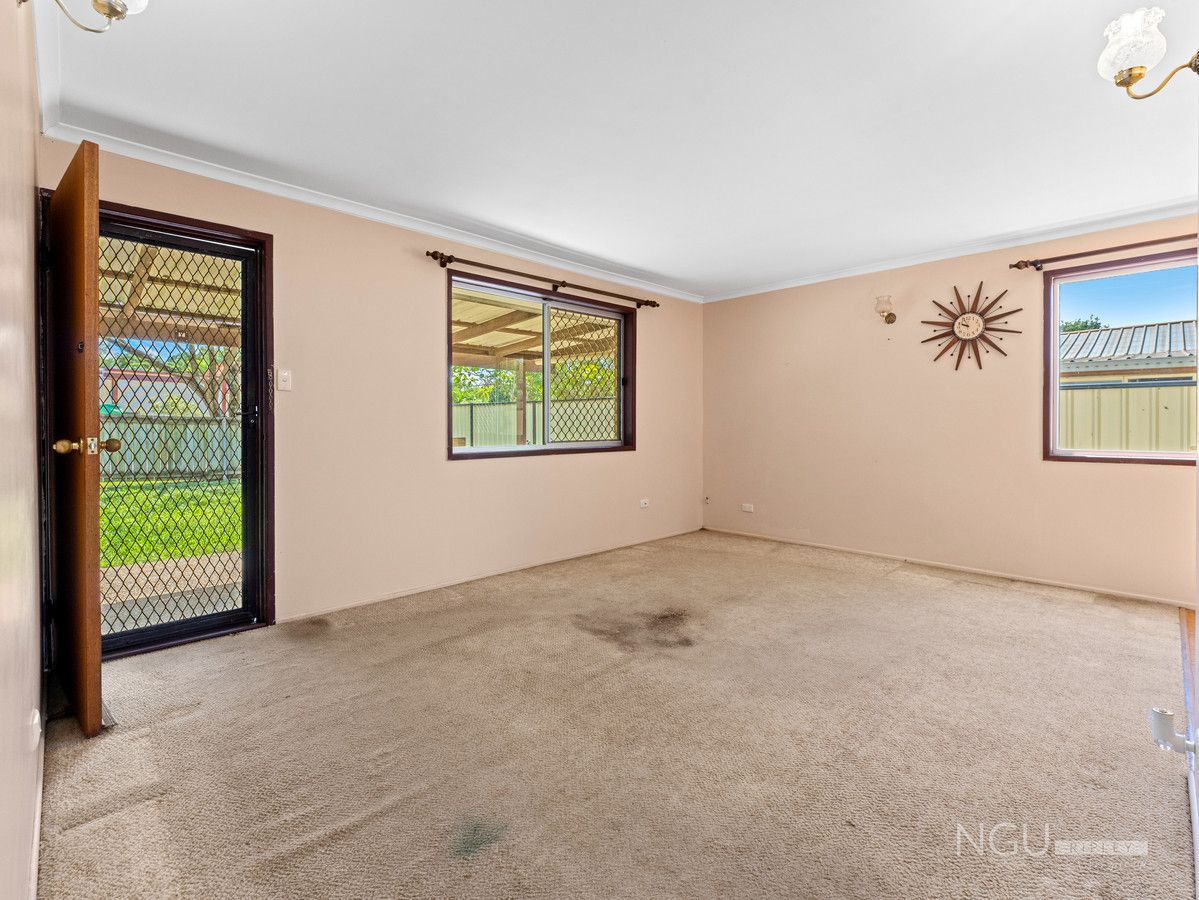 4 Rinto Drive, Eagleby QLD 4207, Image 2