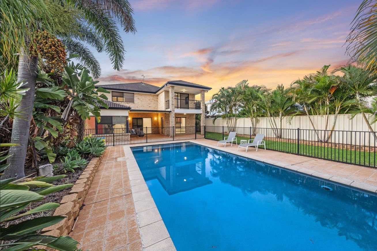 4 bedrooms House in 33 Kimbolton Drive REDLAND BAY QLD, 4165