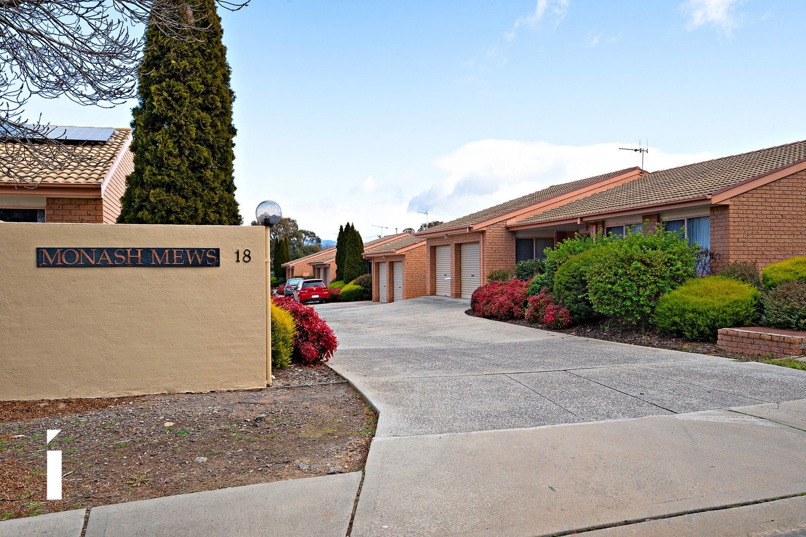 3 bedrooms Townhouse in 3/18 Kenyon Circuit MONASH ACT, 2904