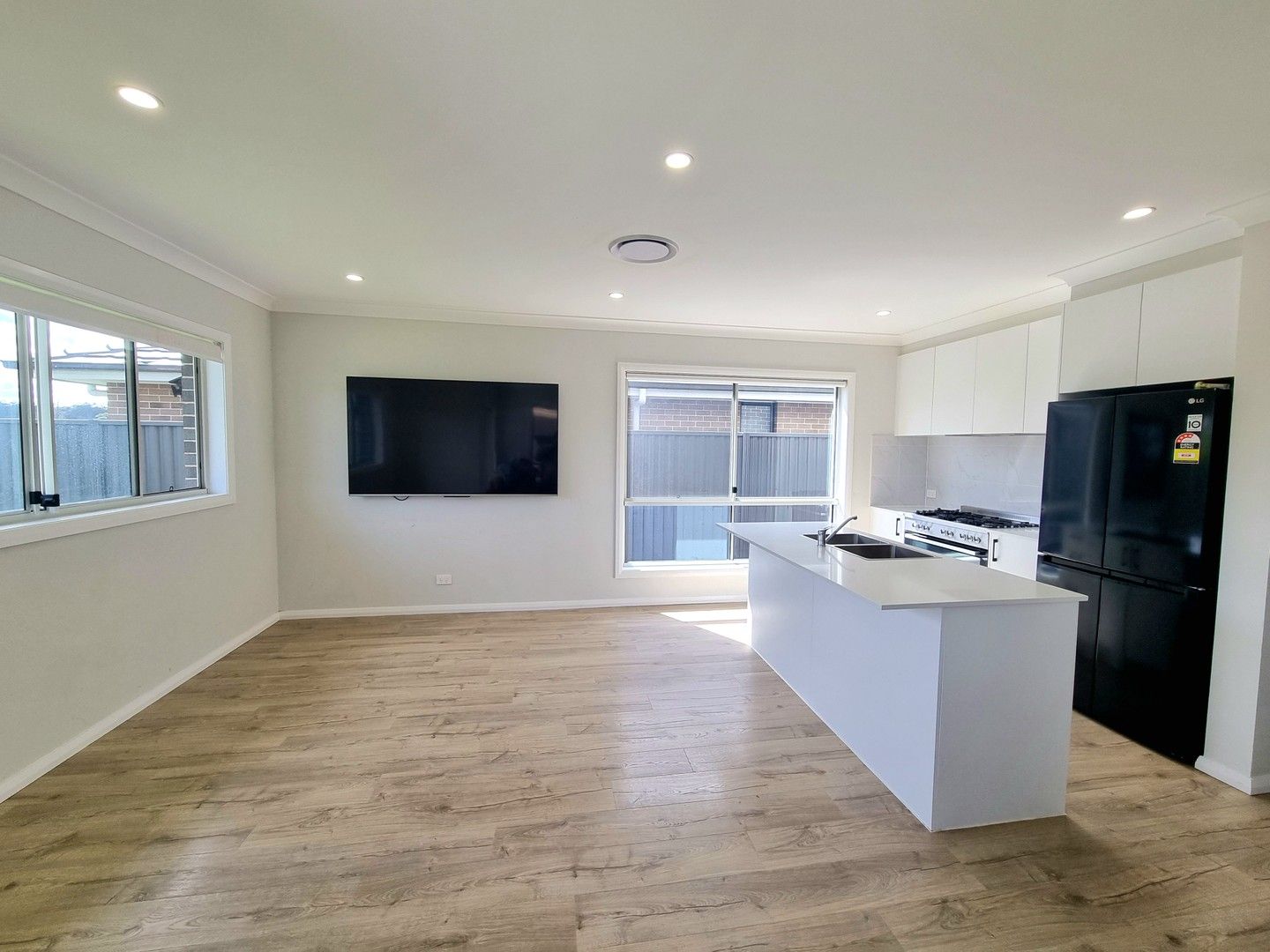4 bedrooms House in 14 Parade Road LEPPINGTON NSW, 2179